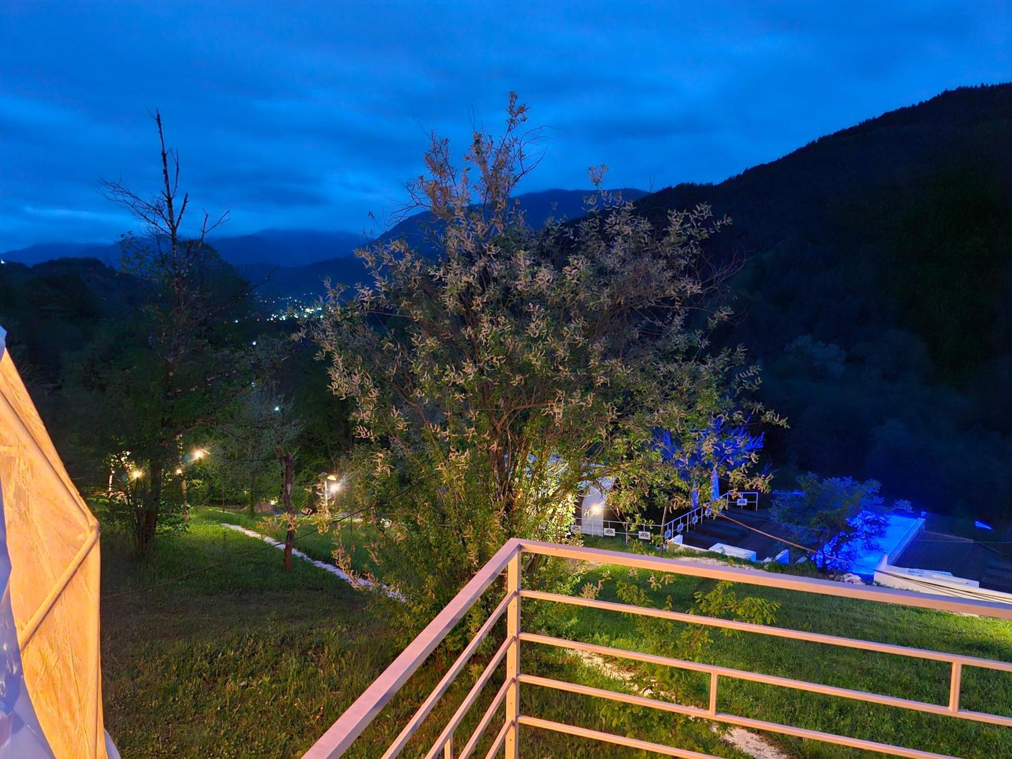 Glamping Georgia Krikhi Hotel Ambrolauri Exterior foto