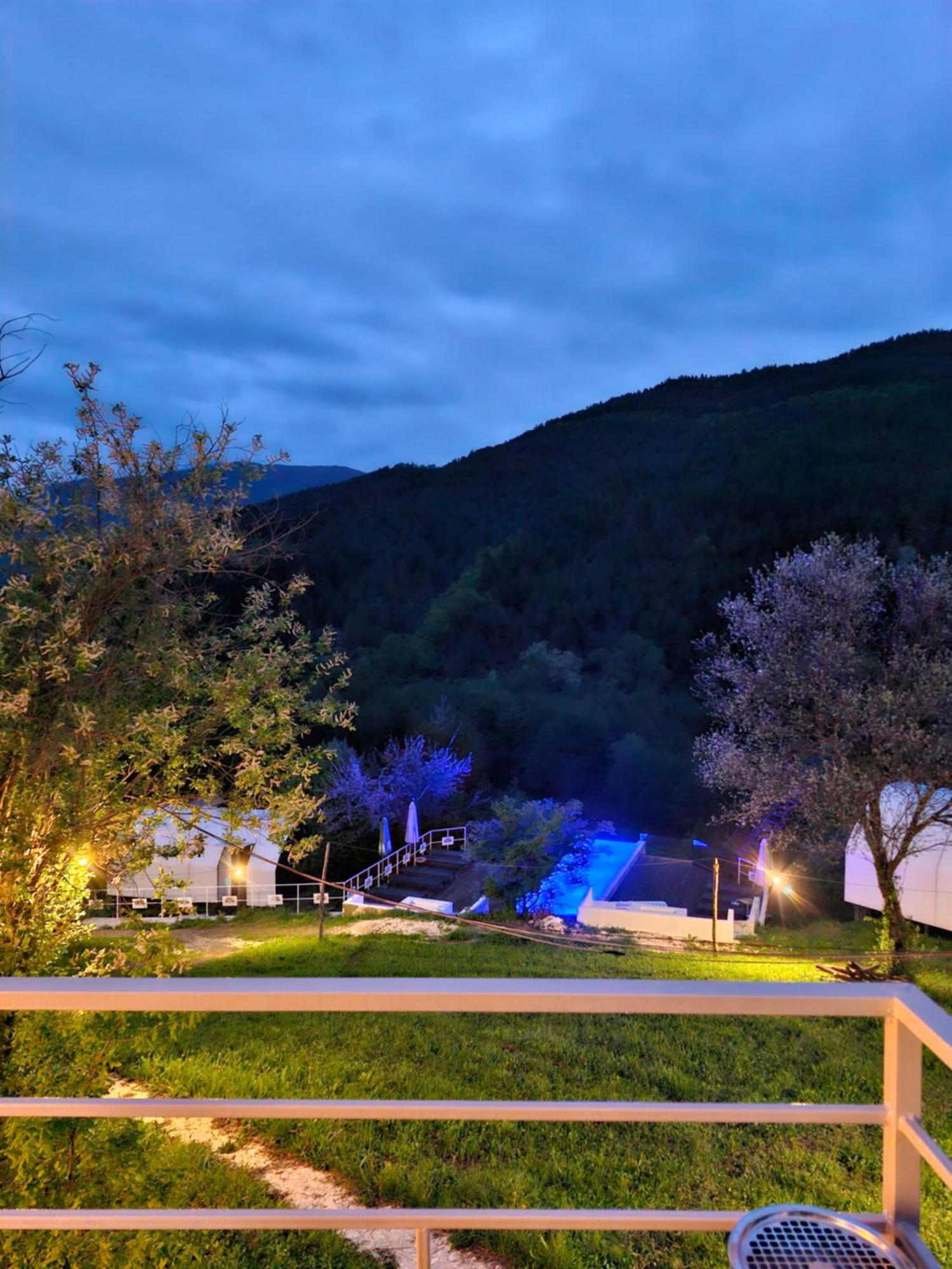 Glamping Georgia Krikhi Hotel Ambrolauri Exterior foto